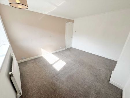 Highbank Drive, Clifton, Nottingham - Photo 3