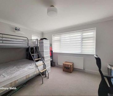 Berry Close, Winchmore Hill, N21 - Photo 3