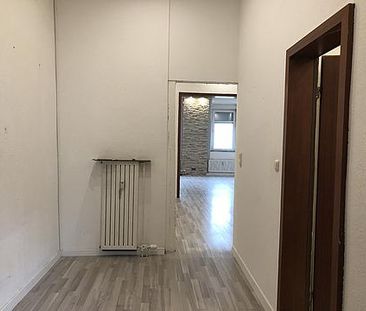 Gut geschnittene Wohnung in zentraler Lage - Foto 1