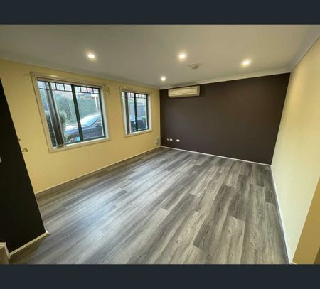 6/110 Hoxton Park Road, Lurnea, NSW 2170 - Photo 5