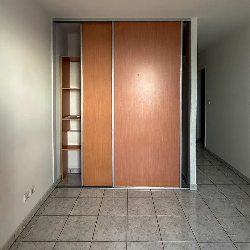 Location appartement 5 pièces - 120.57m² à Saint denis (97400) - Photo 1