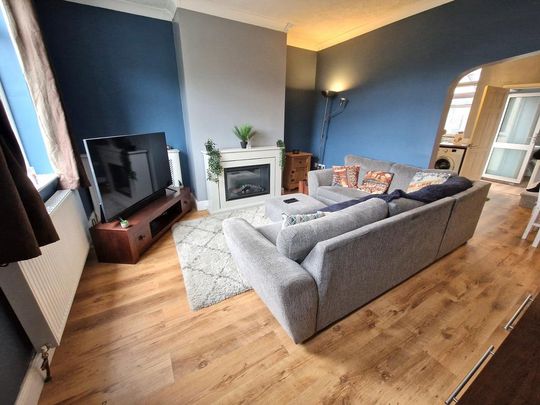 2 bedroom house to rent - Photo 1