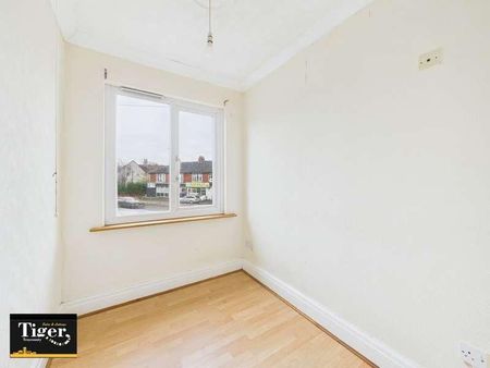 Westmorland Avenue, Blackpool, FY1 - Photo 5