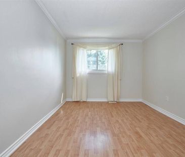 For Lease - 31 D'ambrosio Drive, Barrie, Ontario - Photo 3