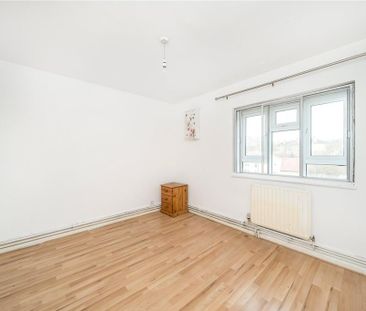 2 bedroom maisonette to rent - Photo 5