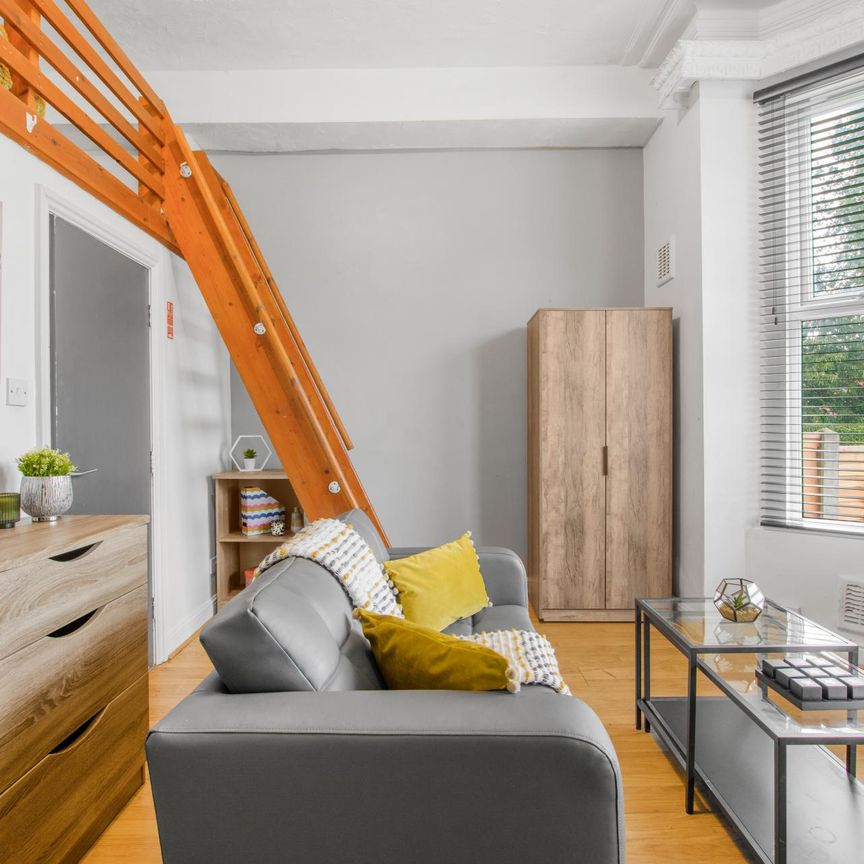 63 BRUDENELL ROAD Leeds - LS6 1HA - Photo 1