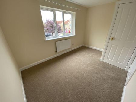 2 bedroom semi-detached house to rent - Photo 4