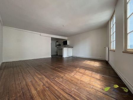 Location Appartement 3 pièces 68m² ST LEONARD DE NOBLAT 87400 - Photo 2