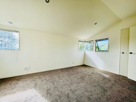 PAKURANGA, 3 BEDROOMS - Photo 4