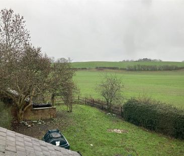 2 bedroom semi-detached house to rent - Photo 6