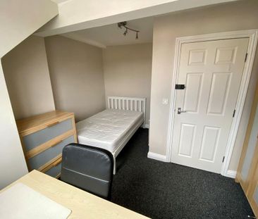 4 bedroom house share to rent - Photo 5