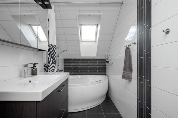 Tallholmsvägen 211 - Photo 1