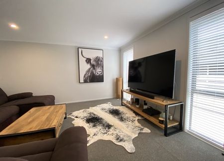 Quiet Convenience - Photo 3