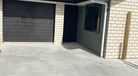 Brand New Town House - Photo 3