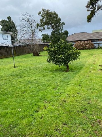 Rental available with large lawn mowing included - Photo 4