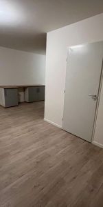 Location Appartement 1 pièce 30m² LA VERRIERE 78320 - Photo 4