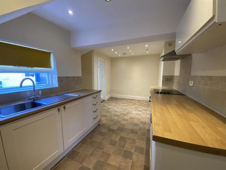 2 bedroom equestrian property to rent - Photo 5