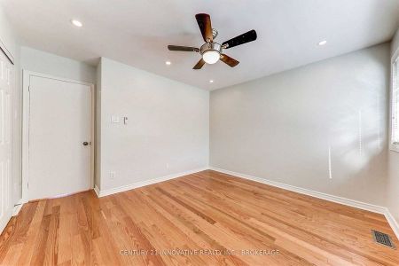 For Lease - 886 Brimorton Drive Unit# Main, Toronto, Ontario - Photo 4