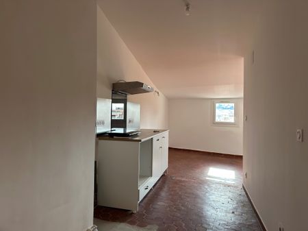 Location appartement Marseille 1er (13001) - Photo 5