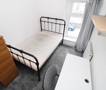 Room For Rent John Street, Pontypridd - Photo 2