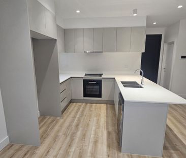 Brand New Stylish Townhouse with Retreat Area! - Photo 5