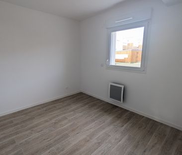 Location Appartement 3 pièces 55m² DOMPIERRE SUR MER 17139 - Photo 2