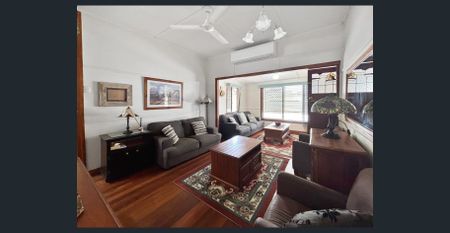 FULLY FURNISHED BOUTIQUE COTTAGE RETREAT - Photo 3