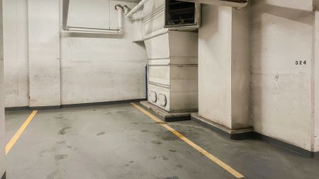 $500 Off October Rent | 2 Bed Furnished Condo With Views & Underground Parking. - Photo 4