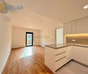 Apartment T1 in Moscavide e Portela, Loures - Photo 2