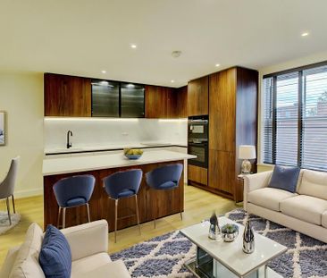 1 bedroom in a flat share to rent - Photo 4