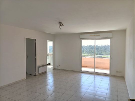 Location Appartement 3 pièces 58m² NIMES 30900 - Photo 1