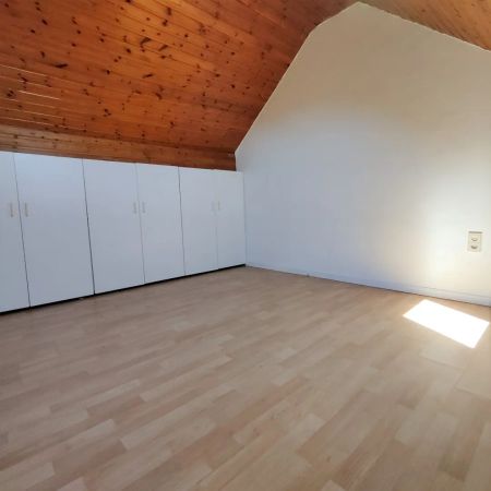 Recent opgefrist appartement met 2 slaapkamers te Geel - Photo 3