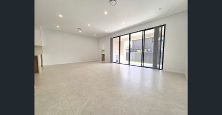 3x Brand New 5 Bedroom Luxury Terraces! - Photo 2