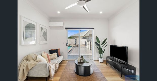 For Lease: Modern Family Home with Solar Panels in Prime Murrumba Downs Location - Photo 1