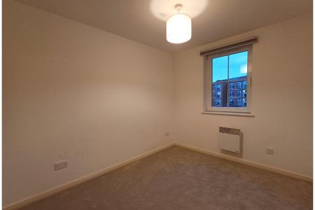 2 bed flat for rent in The Shore - Photo 2