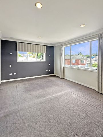 Spacious Home in Three Kings - Photo 5