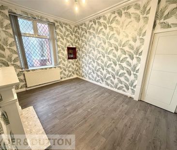 4 bedroom terraced house to rent - Photo 3