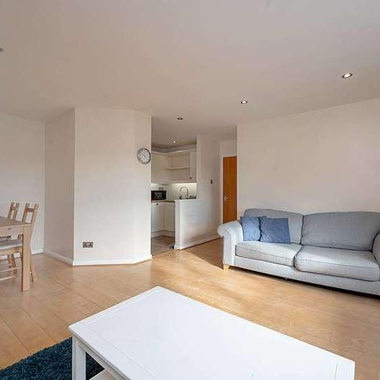 Coopers Court, Acton, W3 - Photo 1