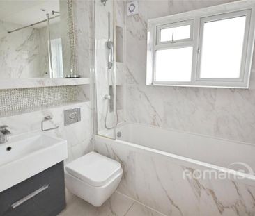 3 bedroom terraced house to rent - Photo 4