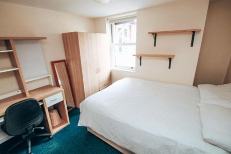 6 bedroom private hall to rent - Photo 5
