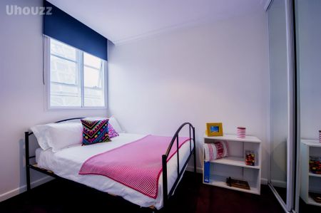 1 Bedroom Large - Photo 5