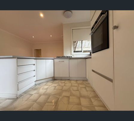 3 Hawkins Ave, Mont Albert North, Vic 3129 - Photo 1