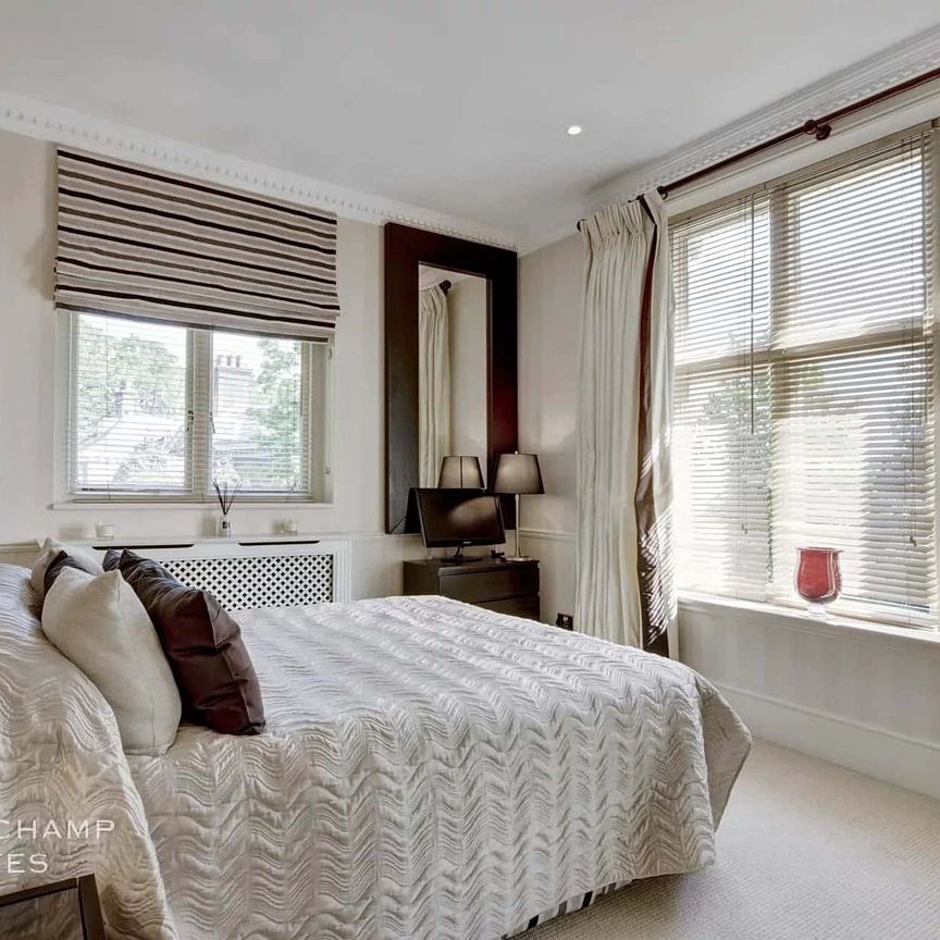 Family Home in the heart of Hampstead - Photo 1