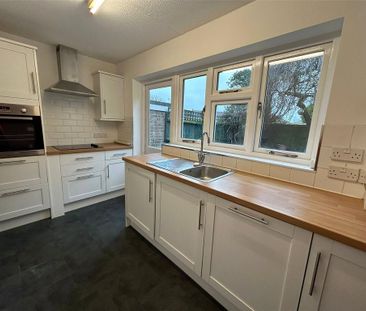 2 bedroom terraced house to rent - Photo 6