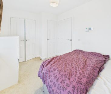 2 bedroom semi-detached house to rent - Photo 4
