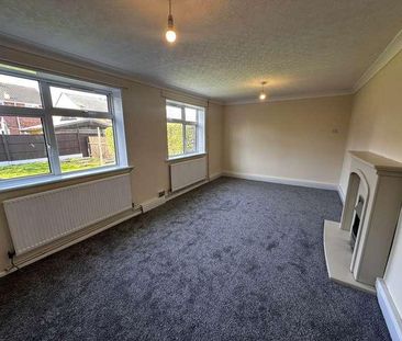 Trenchard Close, Immingham, DN40 - Photo 2