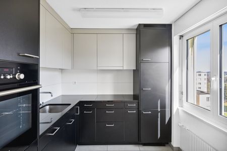 "Wohnen in ruhigem Quartier mit Weitsicht!" - Photo 3