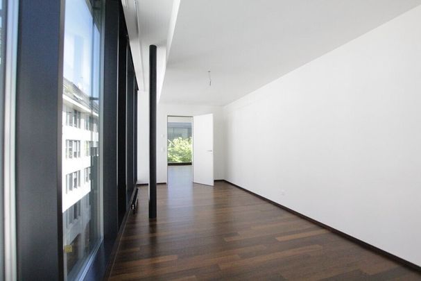 Modern living in a quiet location - Photo 1