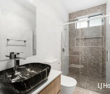Stunning Home - Great Location! - Photo 3