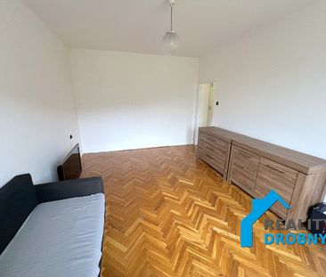 Pronájem bytu 1+1 38 m² - Photo 1